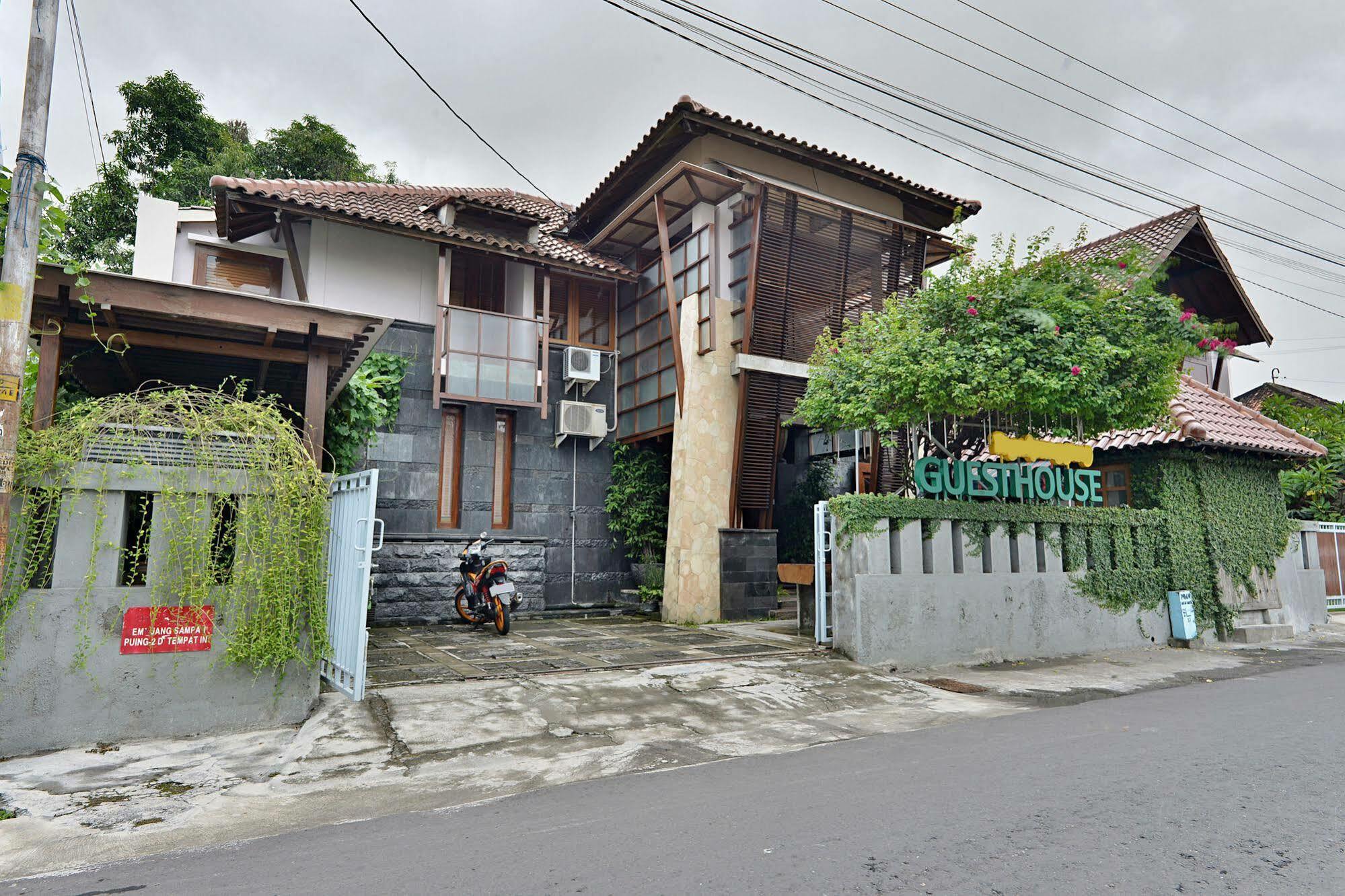 Tegal Panggung Guest House Yogyakarta Luaran gambar